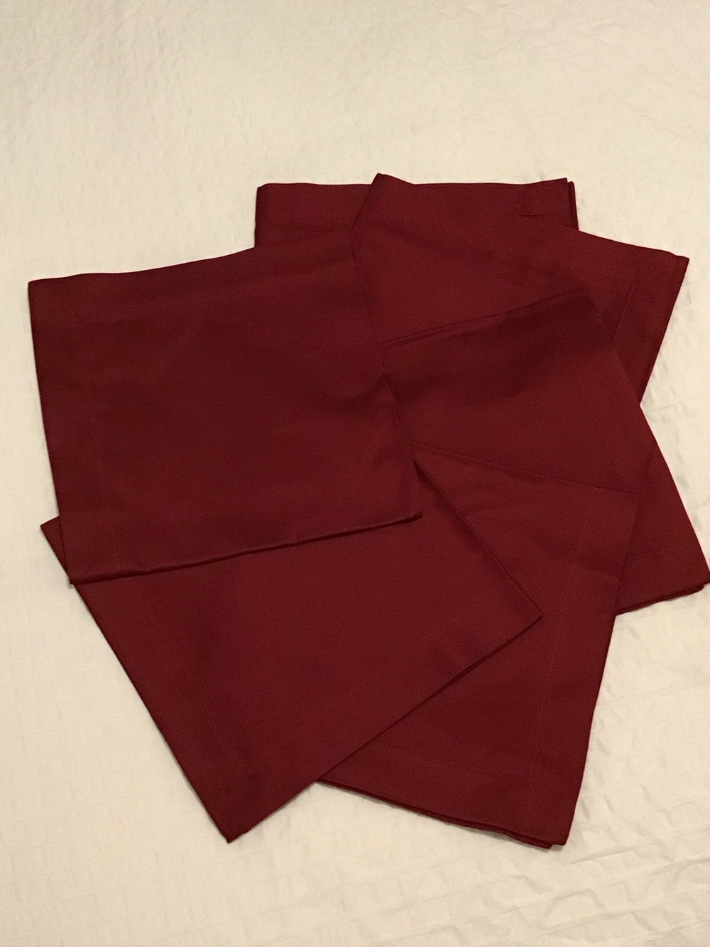 Pottery Barn Classic Hotel Dinner Napkins (6)